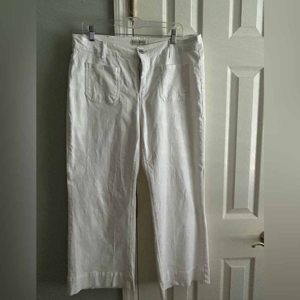 Women's White Cropped Pants